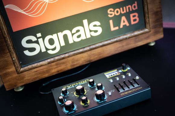 Signals_Sound_Lab_Sean_Breadsell_020